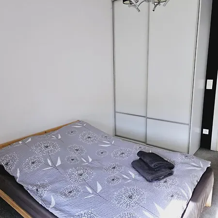 Bialy Apartament Szyperska 23 Z Przestronnym Tarasem Poznan Exterior photo